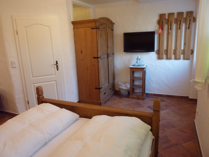 Bedroom 3, Pension Zum Schlangenkoenig, Spree-Neiße