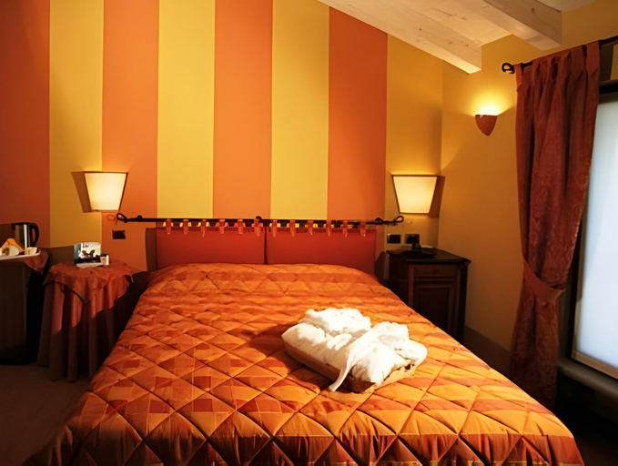 Bedroom 8