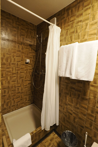 Bathroom 3, Hotel Alpina Parpan, Albula