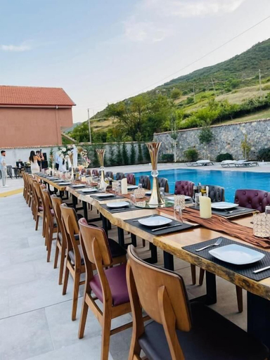 Food & Drinks 4, Toka Hotel Restaurant, Pogradecit