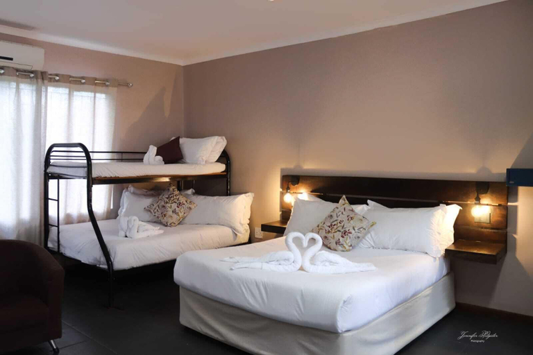 Bedroom 4, The Ultimate Lodge, Vhembe