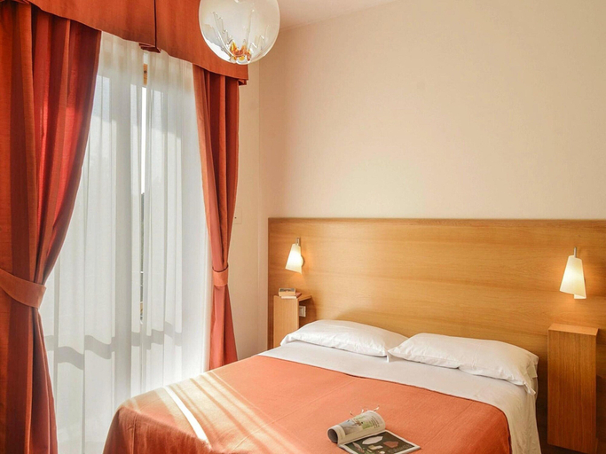 Bedroom 3, Apartment for 5 guests in Pietra Ligure, Savona