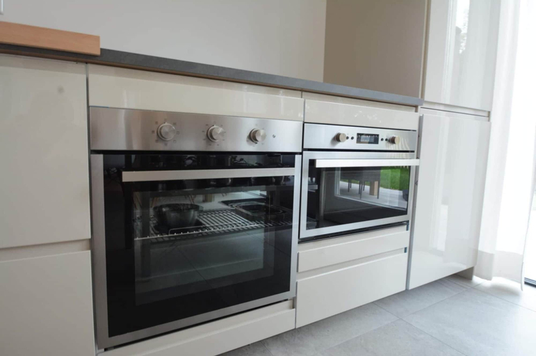 Private kitchen 4, Luxurious & Stylishly Holiday Home, Zijpe