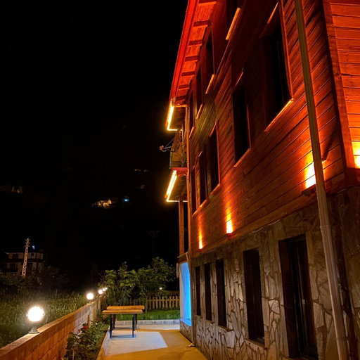 Others 5, Irden Suit Jakuzili Otel, Ardeşen