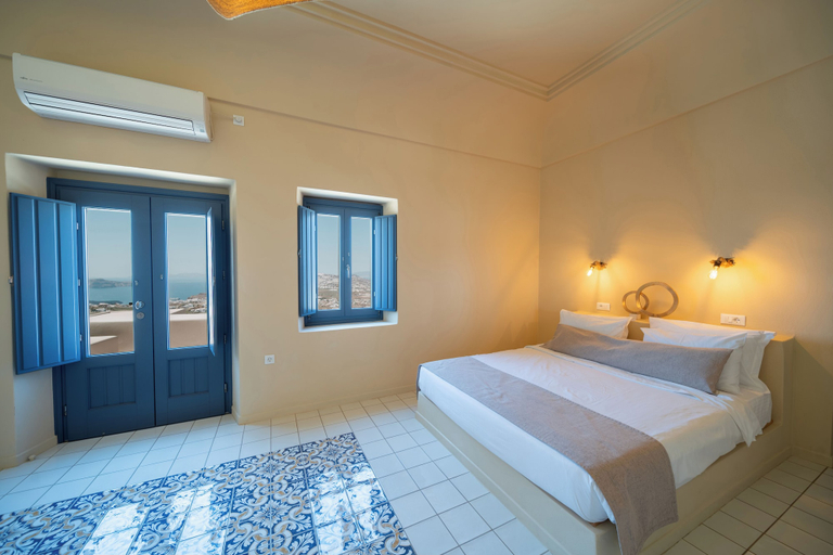 Bedroom 4, Luna Santorini Suites, South Aegean