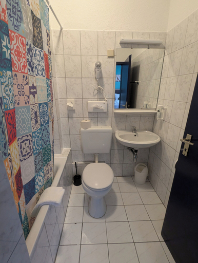 Bathroom 5, easy&cosy Hotel Moers, Wesel