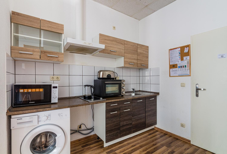 Others 4, Enjoy your stay with DKN apartments - Mon-Sun - Late night check-in - Multilanguage - Near Railway s, Leipzig