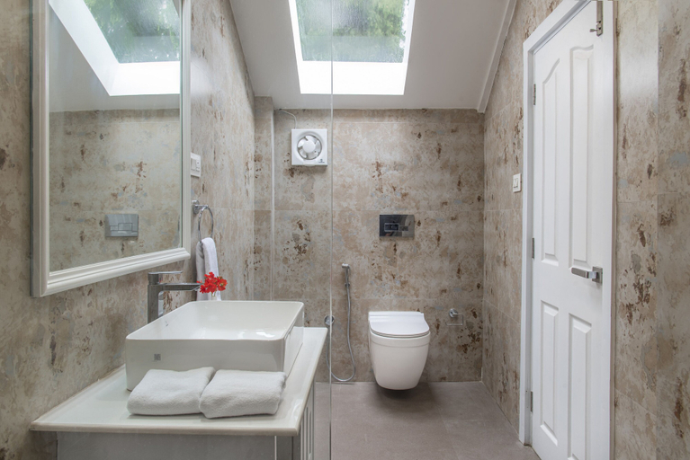Bathroom 4, Echor Backwoods Villa Narkanda, Shimla
