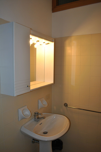 Bathroom, Centro Carraro, Verona