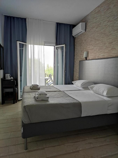 Bedroom 3, Hotel Tina, Ionian Islands