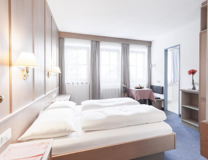 Bedroom 3, Apartment in Solden With a ski Storage, Imst
