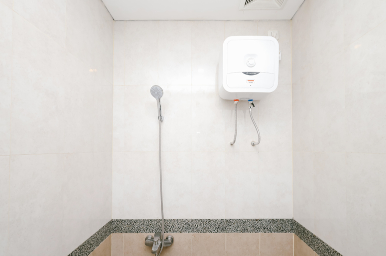 Bathroom 3, B Syariah Guest House - Lumajang, Lumajang