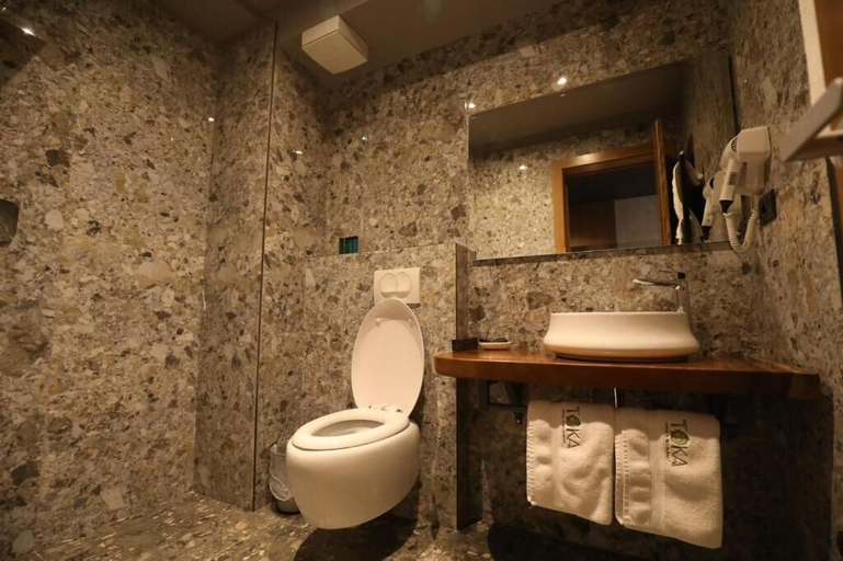 Bathroom 3