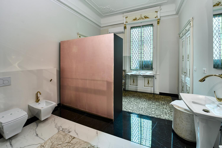 5, Glam Time, Genova