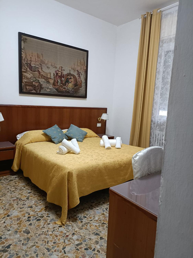 Bedroom 24