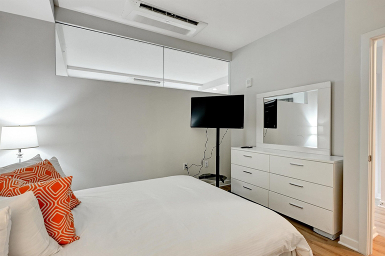 Bedroom 2, Global Luxury Suites Capitol Riverfront, Washington D.C.