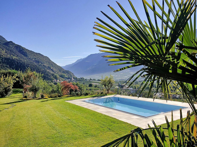 Pool 3, Apartment in Goldrain With Pool & Mountain Views, Bolzano