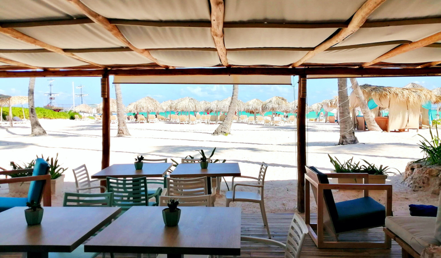 Food & Drinks 5, Las Terrazas Condo - Los Corales Village, Salvaleon de Higuey