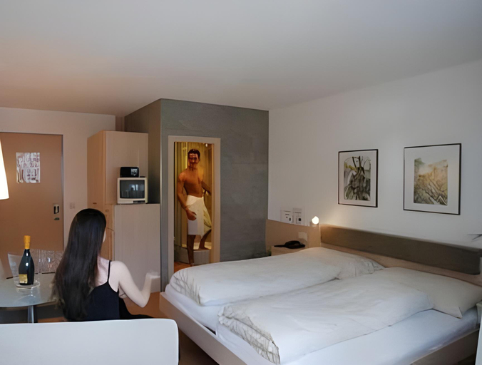 Bedroom 6