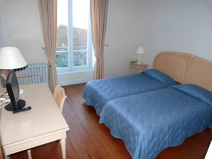 Bedroom 8