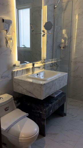 Bathroom, سفن جاردنز المطار, Taif