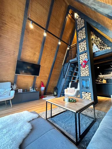 Others 5, Loon Moon Mountain Chalets, Istočno Sarajevo