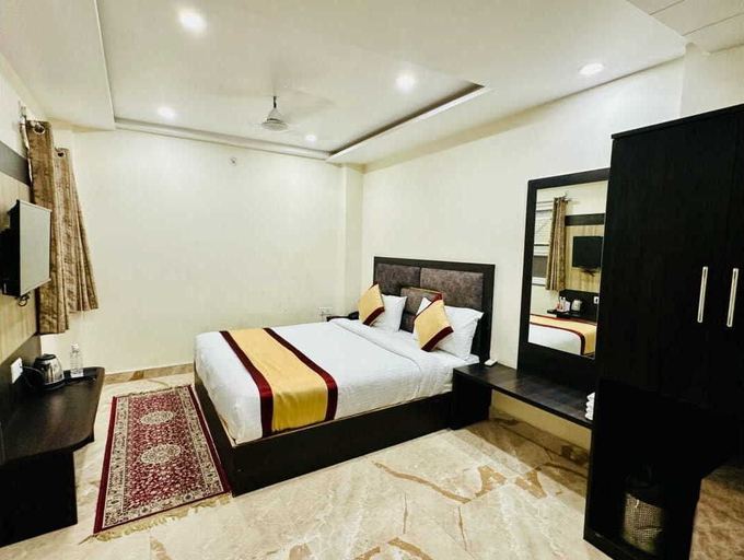 Bedroom 3, Hotel M K Grand, Varanasi