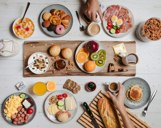 Food & Drinks 5, B&B Hotel Celle Ligure, Savona