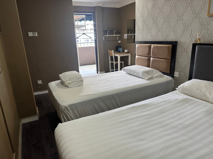 Bedroom 6