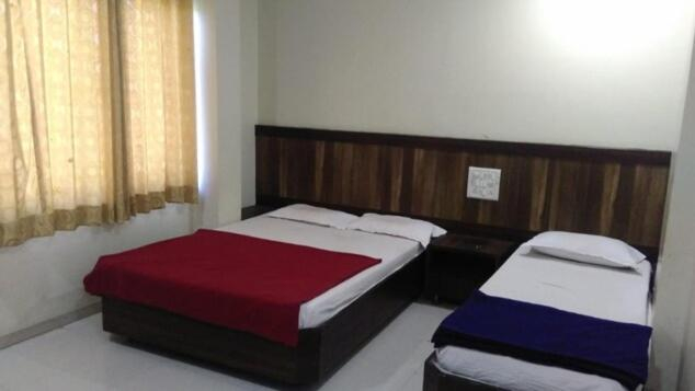 Bedroom 5, Hotel Sai Aishwarya inn, Ahmadnagar
