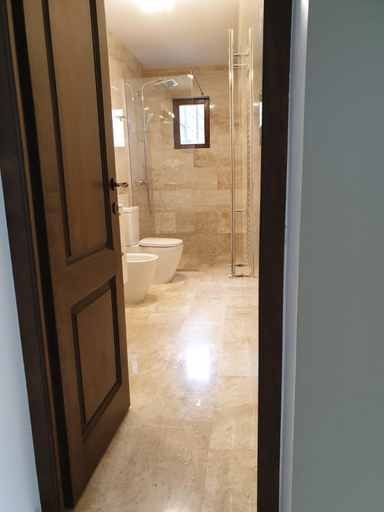 Bathroom 4, Crystal Salin, Turda