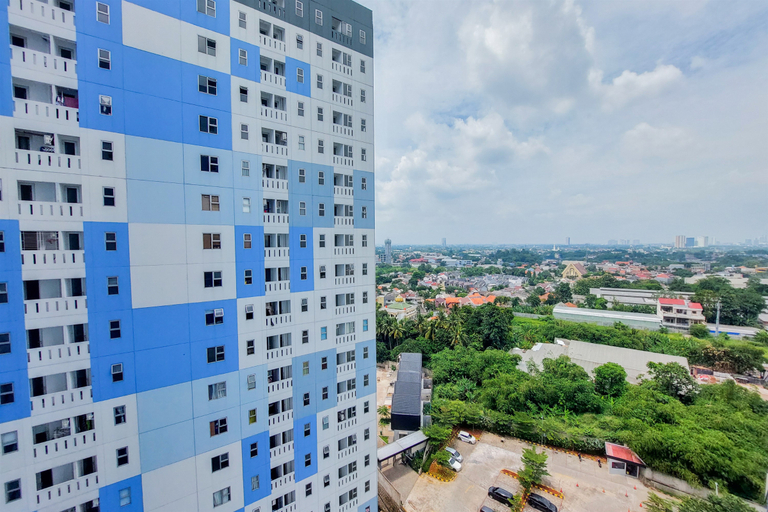 Exterior & Views, Cozy and Good Studio at Apartment Urbantown Serpong By Travelio, Tangerang Selatan