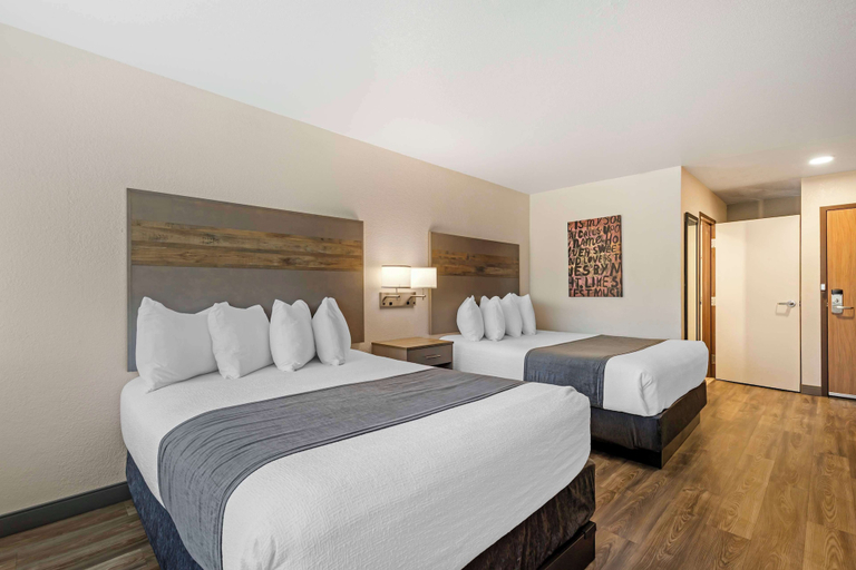 Bedroom 4, Best Western Plus Waterloo & Cedar Falls, Black Hawk