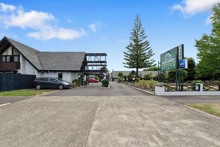 Exterior & Views 2, Wylie Court, Rotorua