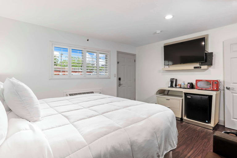 Bedroom 17