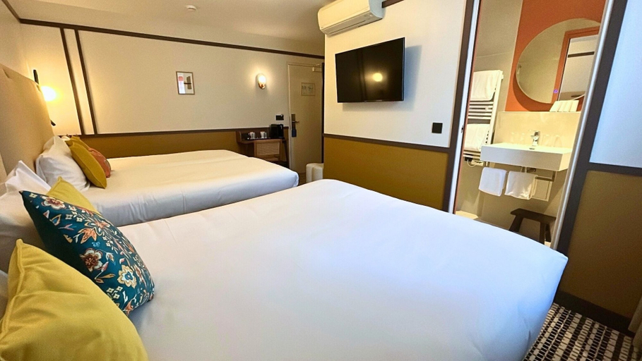 Bedroom 14
