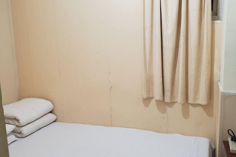Bedroom 5, Shun Feng Yuan Hostel, Qingdao