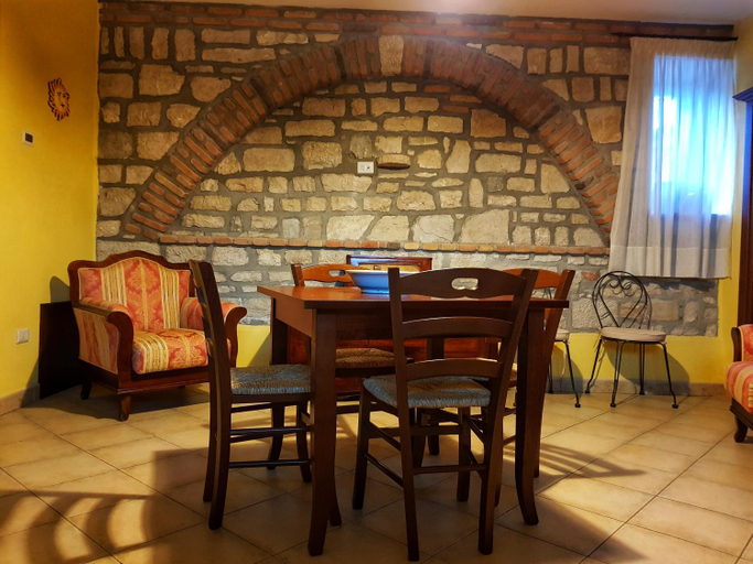 Others 5, La Taverna, Benevento