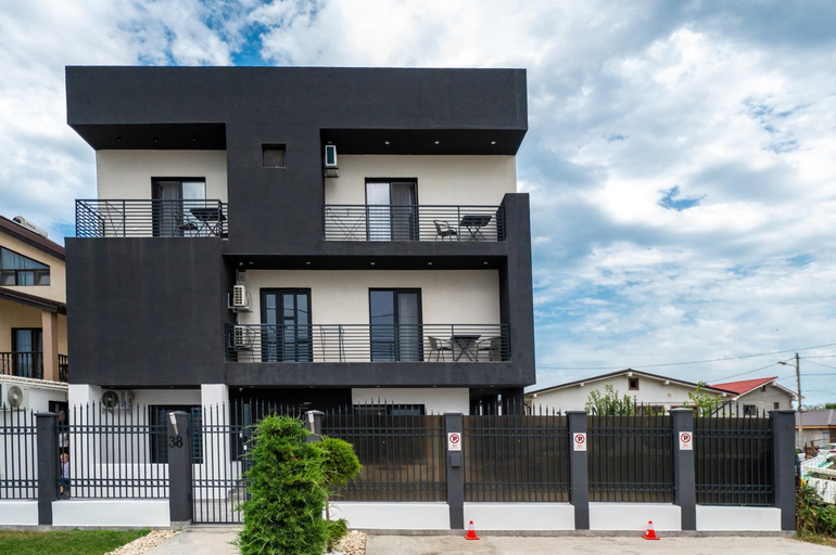 Others 4, Casa Mathias, Agigea