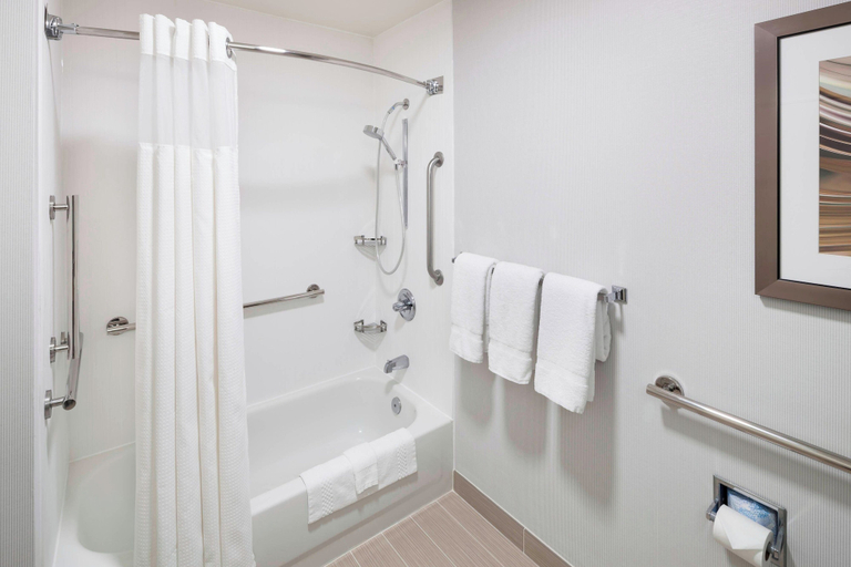 Bathroom 4, Courtyard by Marriott Pensacola, Escambia