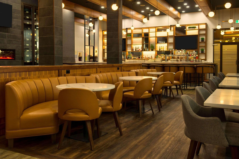 Food & Drinks 5, Radisson Hotel & Suites Fort McMurray, Division No. 16