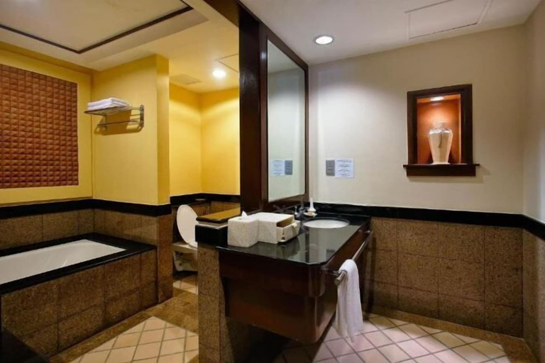 Bathroom 29