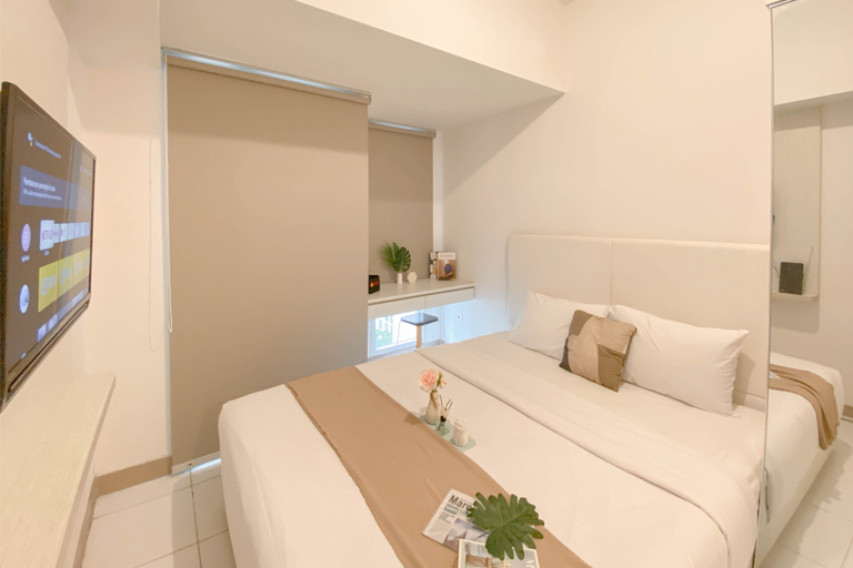 Bedroom 4, Comfy Studio at 9th Floor Tokyo Riverside PIK 2 Apartment By Travelio, Tangerang