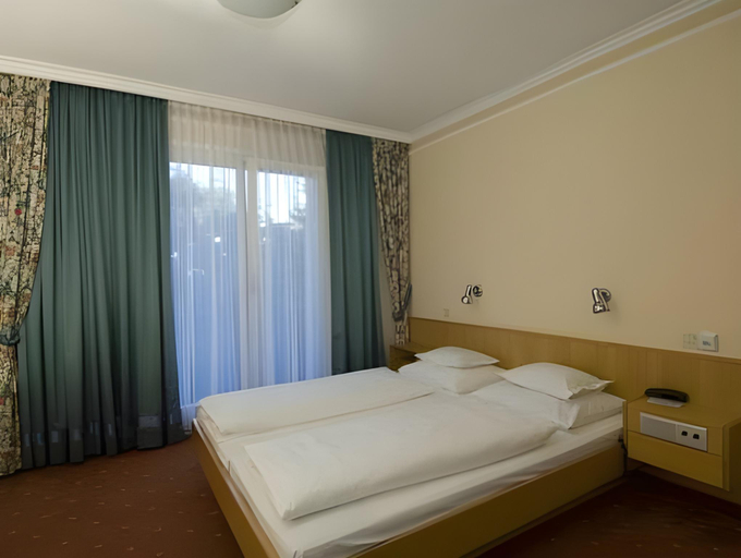 Bedroom 9