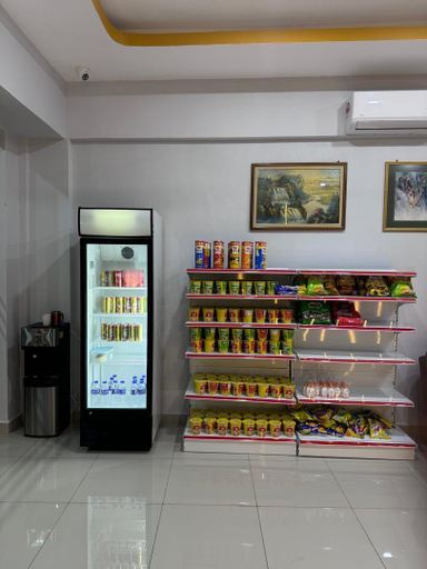 Sunshine Hotel, Jempol