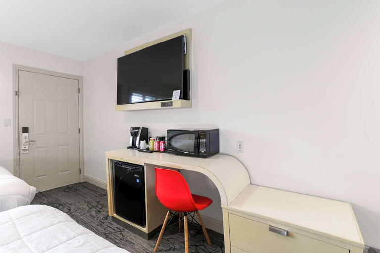 Bedroom 14