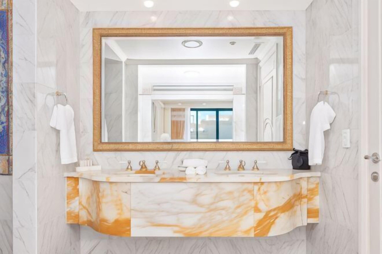 Bathroom 17