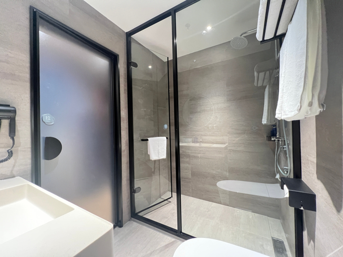 Bathroom 4, Hanting Hotel Chaoyang Kazuo Bus Station, Chaoyang