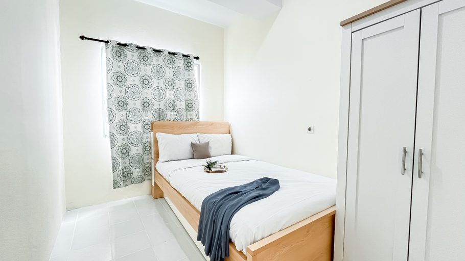 Good Place 1BR at Menara Kebon Jeruk Apartment By Travelio, West Jakarta