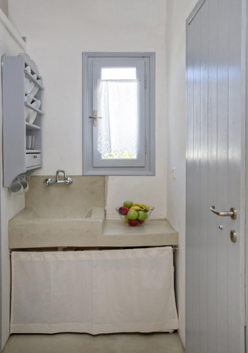 Others 5, Iris house Agios Sostis, South Aegean